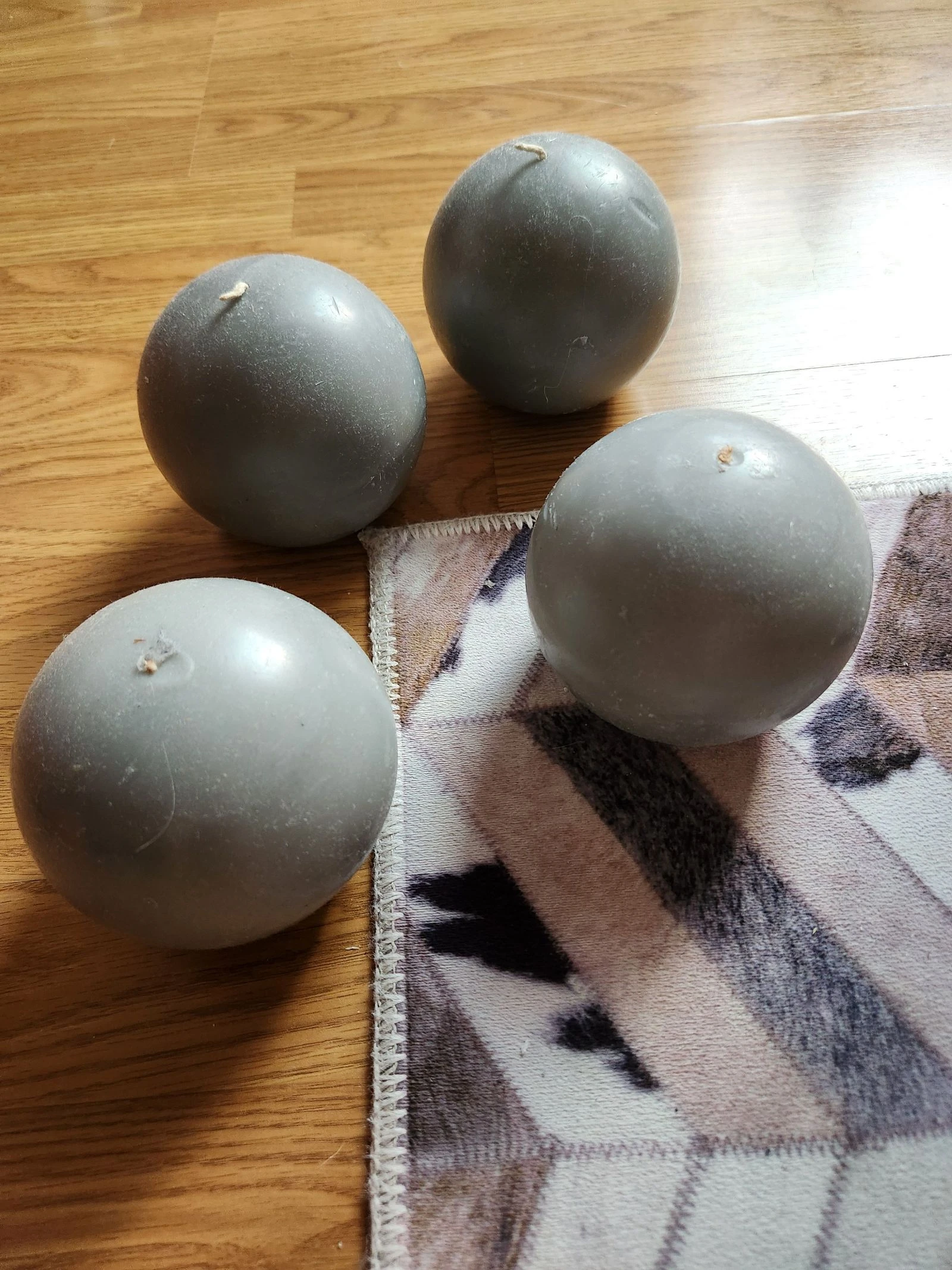 🌸4 grosses bougies boules cire grise🌸